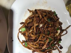 -梁家大院•农家菜(昆山会展中心店)