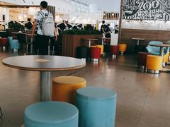 大堂-麦当劳(杭州东站高铁店)