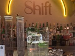 -Shift cocktail bar鸡尾酒吧