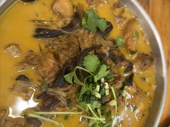 小鸡炖蘑菇-圣夜东北菜烧烤·夜宵·小龙虾(胥江路店)