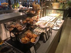 -海口绿发希尔顿酒店-田园汇自助餐·三文鱼·海鲜