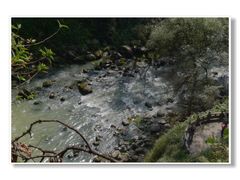 景点-叠水河瀑布