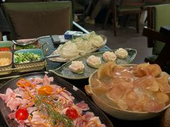 -得意咚瓜·顺德鱼生·冬瓜火锅(深圳首店)