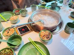-润园四季椰子鸡火锅(卓越INTOWN店)