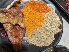 -啊美丽炭火烤肉(滑翔一店)