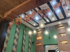 -香巴拉云南餐厅(华莱坞店)