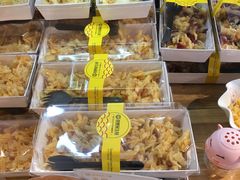 乳扇沙琪玛-昆明冠生园·蛋糕·面包(南强街店)