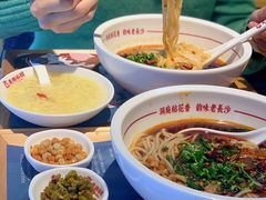 自助调料-呷佬·长沙手工米粉(金沙江路店)