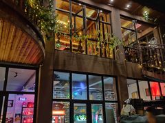 -拾光音乐餐酒吧(告庄星光夜市店)