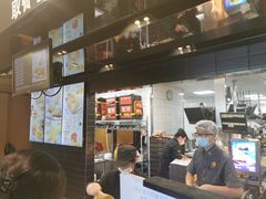 -麦当劳(展览路店)