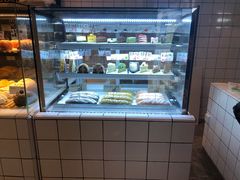 面包甜点陈列柜-野上麦田(中贸广场店)