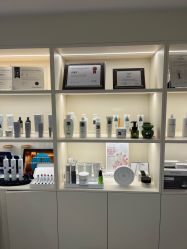 -JNK皮肤管理中心