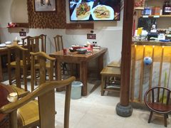 大堂-东来菜馆•手抓海鲜家常菜•海鲜锅贴(鸽子窝店)