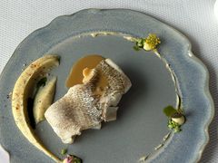 香煎鲈鱼配松露土豆泥-岷山饭店·THE RIVER HOUSE西餐厅