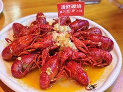 -霸气大叔干锅鸭头·龙虾烧烤·川菜·赛事直播(三里屯店)