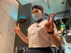 -海底捞火锅(长宁路龙之梦店)