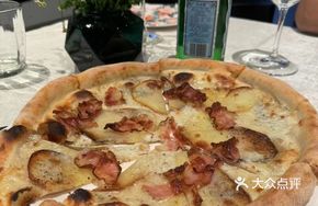 Salute Special Pizza