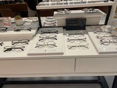 -一代眼镜·蔡司配镜(浦东大拇指广场店)