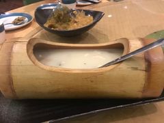 -香巴拉云南餐厅(华莱坞店)