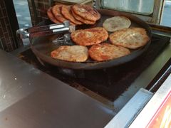 -安工大饼庞家肉饼