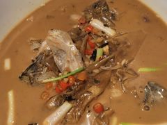 鱼头炖粉皮-赣饭农家·江西小炒(西乡店)