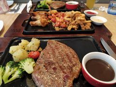 西冷-必胜客(WOW中心城店)