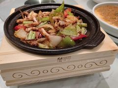 -荷花亭·湖北融合菜(十堰武商MALL店)