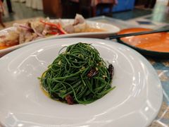 -乡村馕坑肉·烧烤·新疆菜·本地人更爱吃(阿勒泰首店)