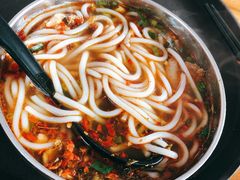 -齐记土鸡米线