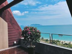 -三亚湾海居铂尔曼度假酒店
