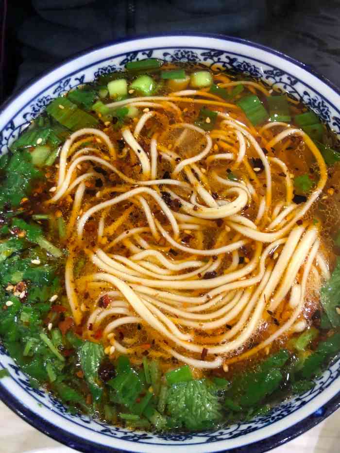一碗香牛肉面(化工大学店)-"面好吃还像几年前的,大老远跑来吃碗面,比