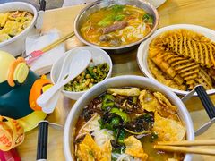 -丽丽三鲜螺蛳粉(田林路店)