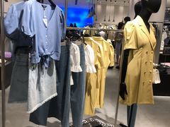 -URBAN REVIVO(七宝领展广场店)