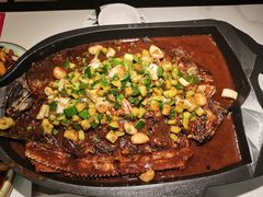 酱香味烤鱼-江边城外烤全鱼(世茂广场店)