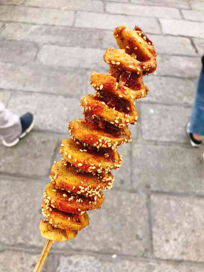 胖哥剁椒大面筋(盐河巷店)-"这家永远在排队而且我两次排都被老板驱离