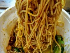 -萍记·鲜肉泡菜粉·非遗襄阳牛肉面