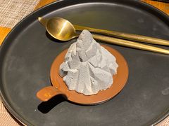 熔岩红茶火山-喜洲吧·江畔老船厂·庭院餐厅(喜临院店)