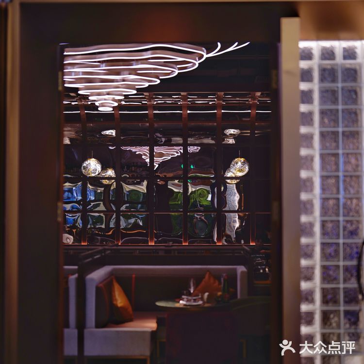 普朗姆生蚝牛排馆,约会必选浪漫餐厅