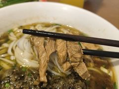 -矮子粉店1985·长沙米粉(湘春路店)