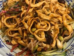 老北京炸酱面-门框胡同百年卤煮(新街口店)