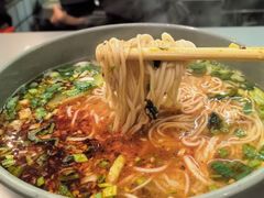 -臻老板牛肉面(光华路SOHO店)