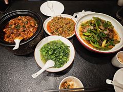 -万重锦·人文川菜馆(骡马市店)