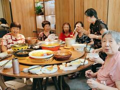 -有红鸡毛店·川菜(建设路店)