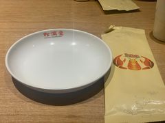 餐具摆设-虾满堂小龙虾烧烤(富荟广场店)