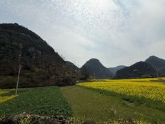 -高荡千年布依古寨旅游景区