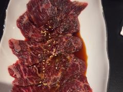 -山川小町·极番烧肉(新地假日广场店)
