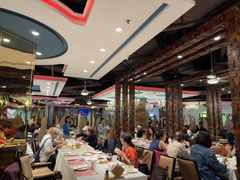 -四海一家自助餐(益田假日广场店)