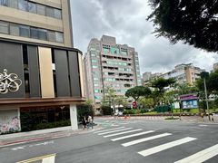 -玖尹-新派中式餐酒馆