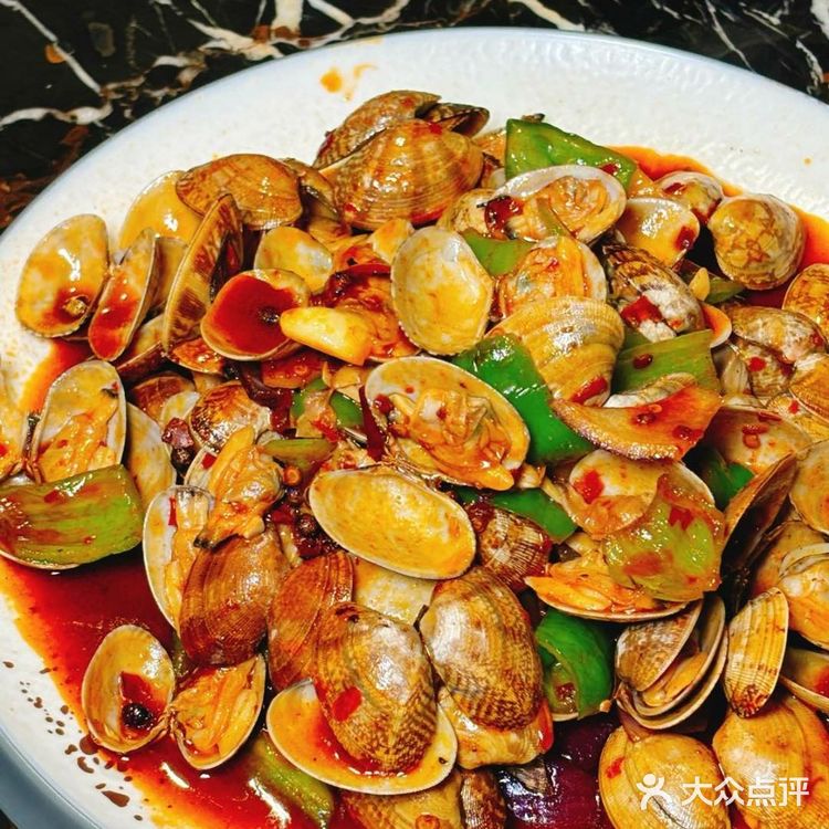 🍢烤串+羊蝎子锅！这家深夜食堂太绝了！