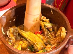 -老滇山寨•云南特色菜•地方菜•民族风情歌舞表演(金碧店)